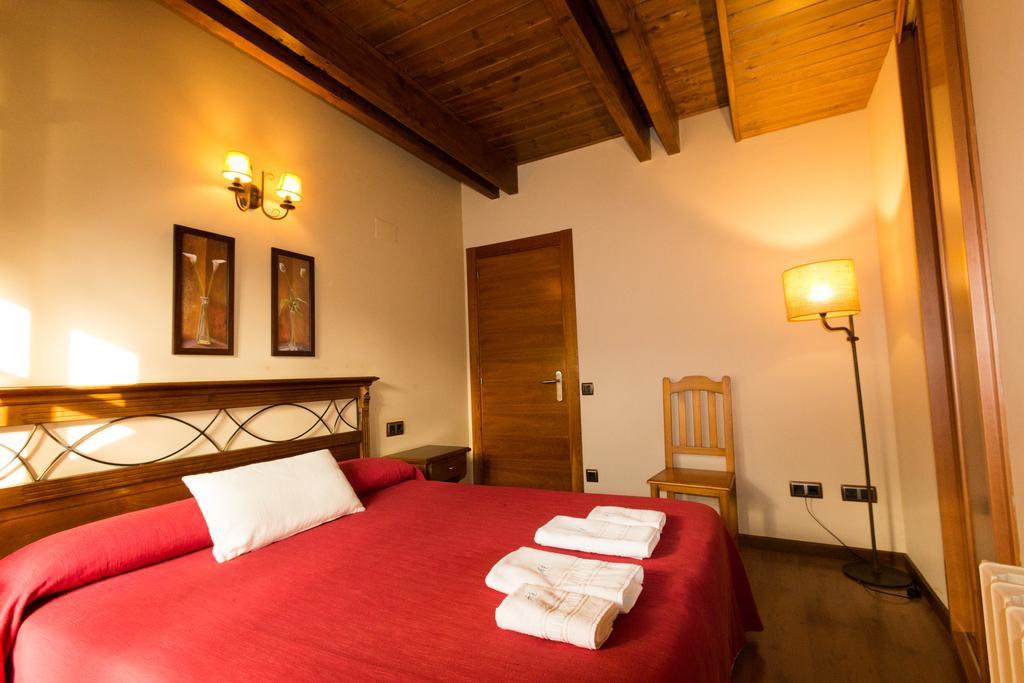 Apartamentos Casa Lavedan Tramacastilla de Tena Extérieur photo